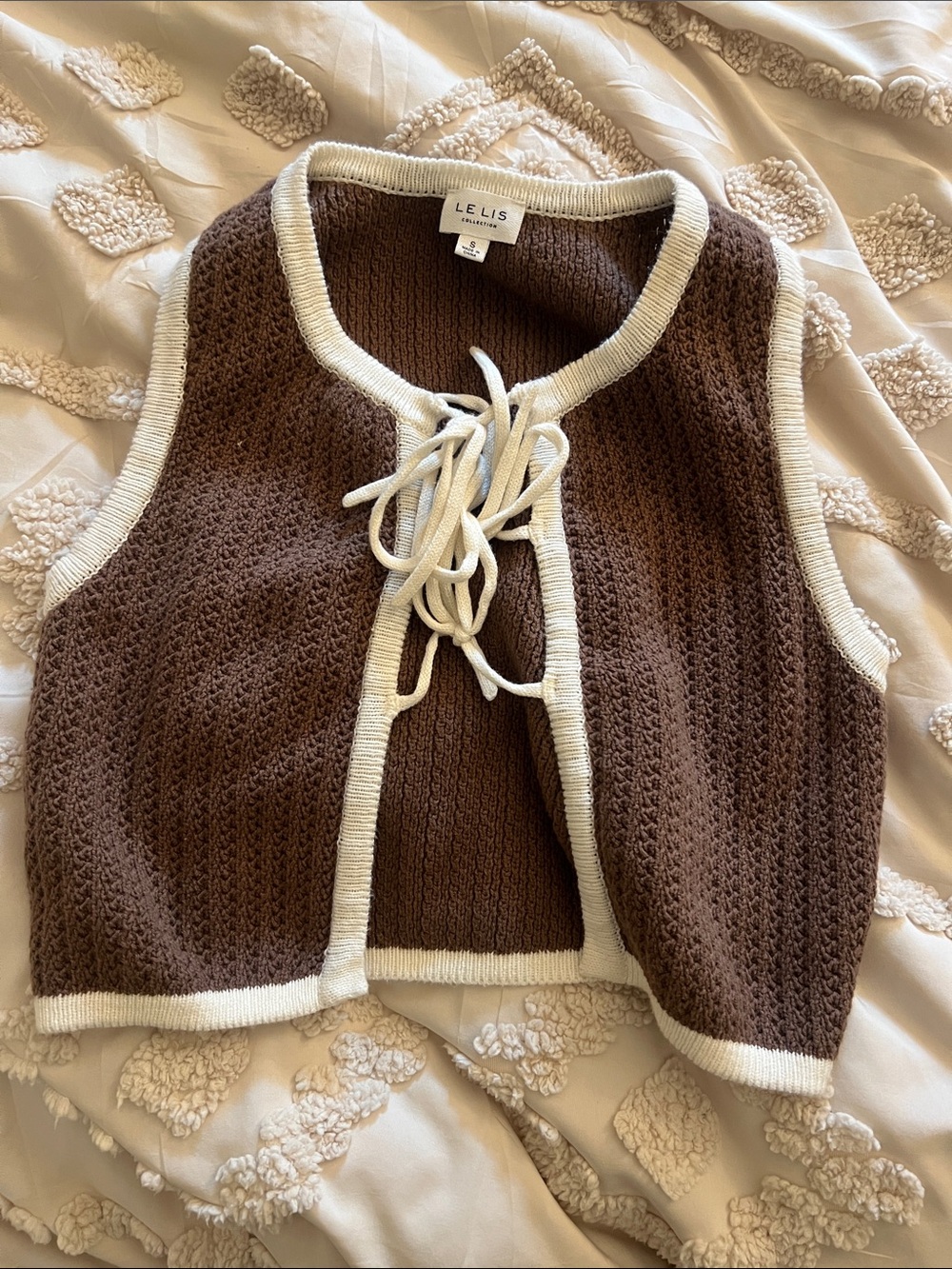 Le Lis Brown Knit Tie-Front Vest with Cream Trim Crop Crochet 🧶